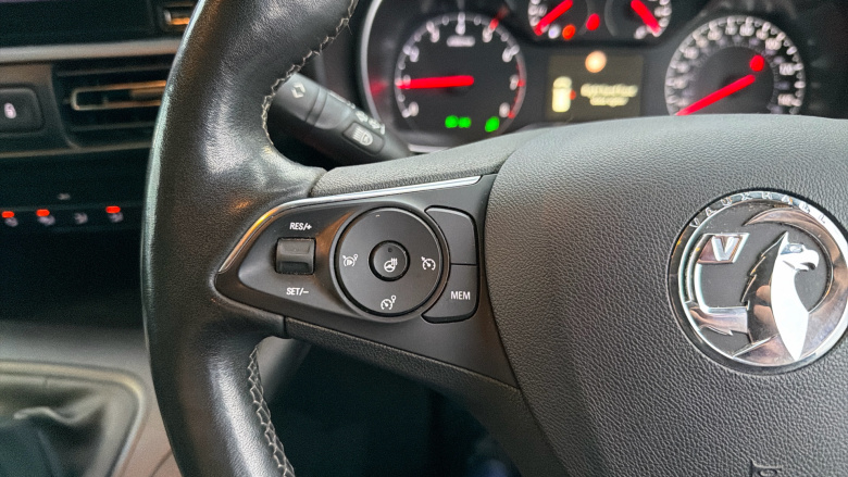 Vauxhall Combo Life 1.5 Turbo D 130 SE 5dr Diesel Estate